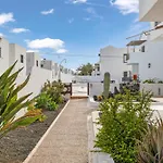 Zaida Daire Puerto del Carmen (Lanzarote)